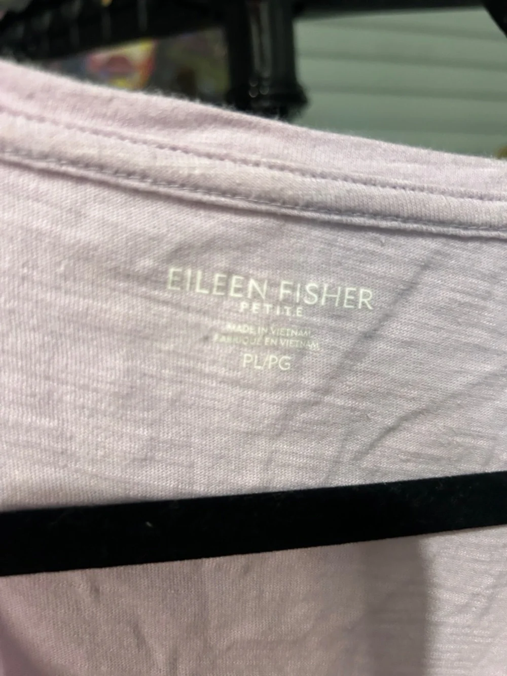 Eileen Fisher petite Light violet  V-Neck Women's Pocket Tee size Lrg petite - Picture 2 of 4